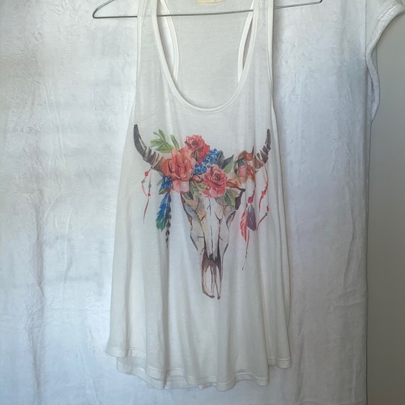 Tops - NWOT FLORAL COW SKULL TANK TOP